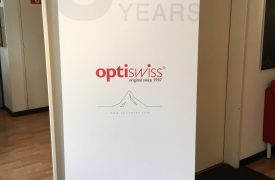 Stand publicitaire Optiswiss Toile adhésive